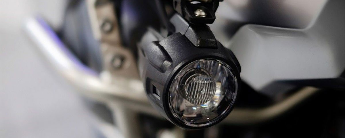 Legalizacion-de-iluminacion-en-motos-faros-antiniebl-LED-auxiliares-y-normativa-vigente-inaga-homologaciones2